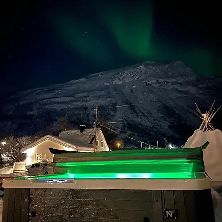 Alpan Apartments, Lyngenfjord Апартаменты Olderdalen