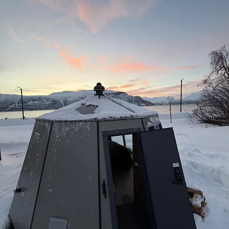 公寓 Alpan Apartments, Lyngenfjord