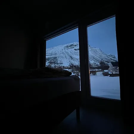 Alpan Apartments, Lyngenfjord 公寓 Olderdalen