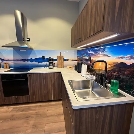 Alpan Apartments, Lyngenfjord 公寓 Olderdalen
