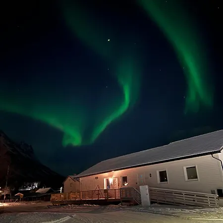 Alpan Apartments, Lyngenfjord * Olderdalen